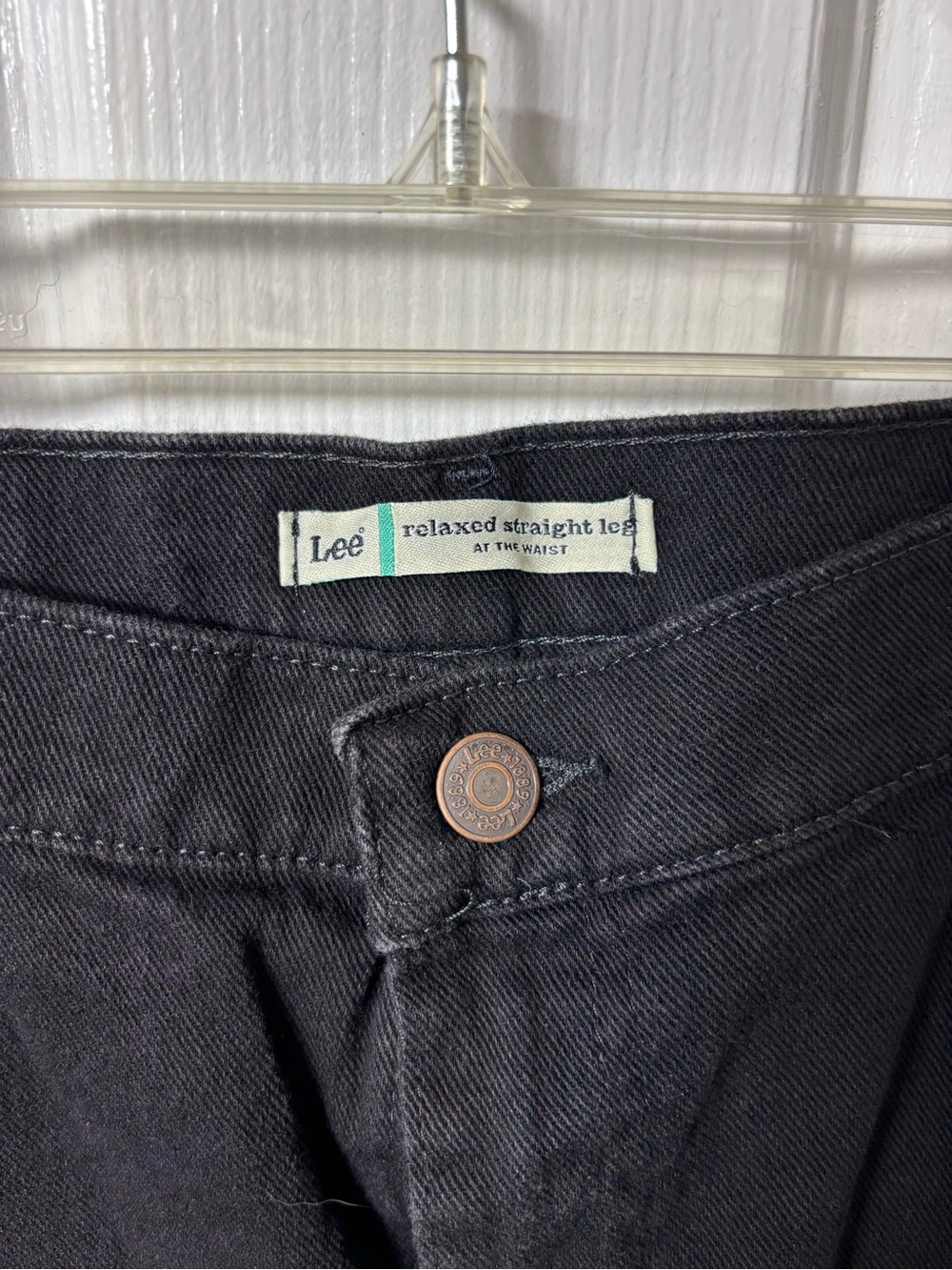Lee Woman’s Black Relaxed Jeans - Picture 3 of 4
